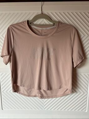 Nike Women’s Dusty Pink Short Sleeve Crop Top